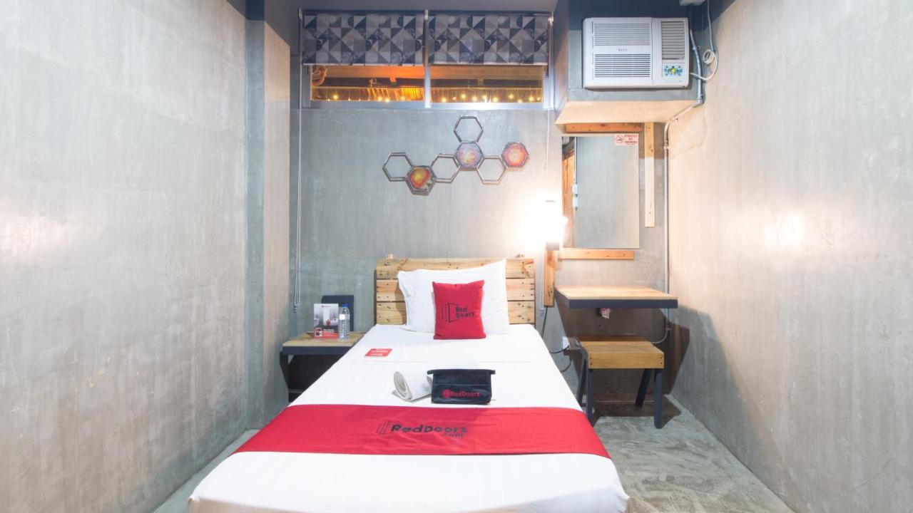 Reddoorz Plus @ Taft North Mandurriao Iloilo City Εξωτερικό φωτογραφία