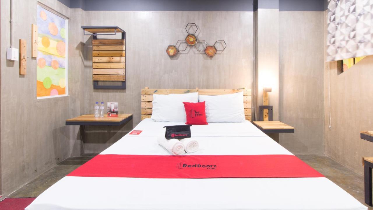 Reddoorz Plus @ Taft North Mandurriao Iloilo City Εξωτερικό φωτογραφία